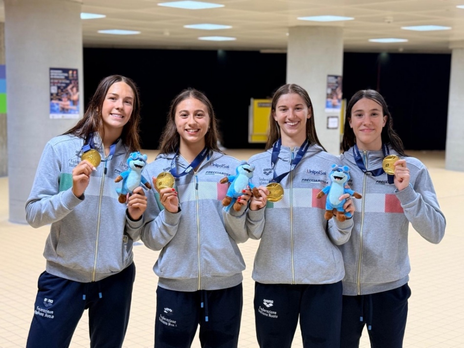 staffetta 4x200 sl femminile - italia