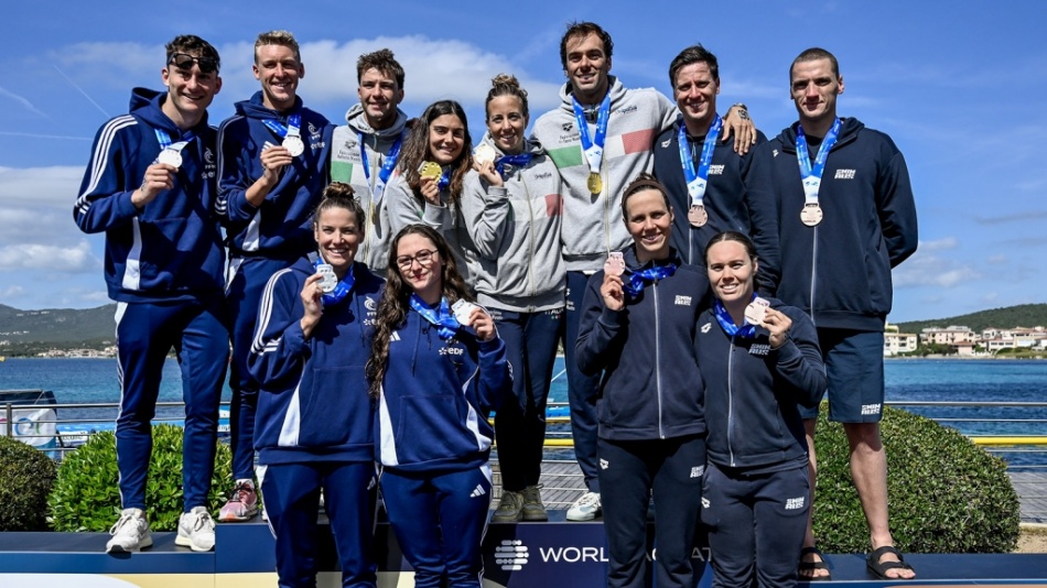podio staffetta 4x1500 mixed