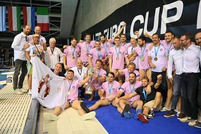 Jug Dubrovnik con il trofeo