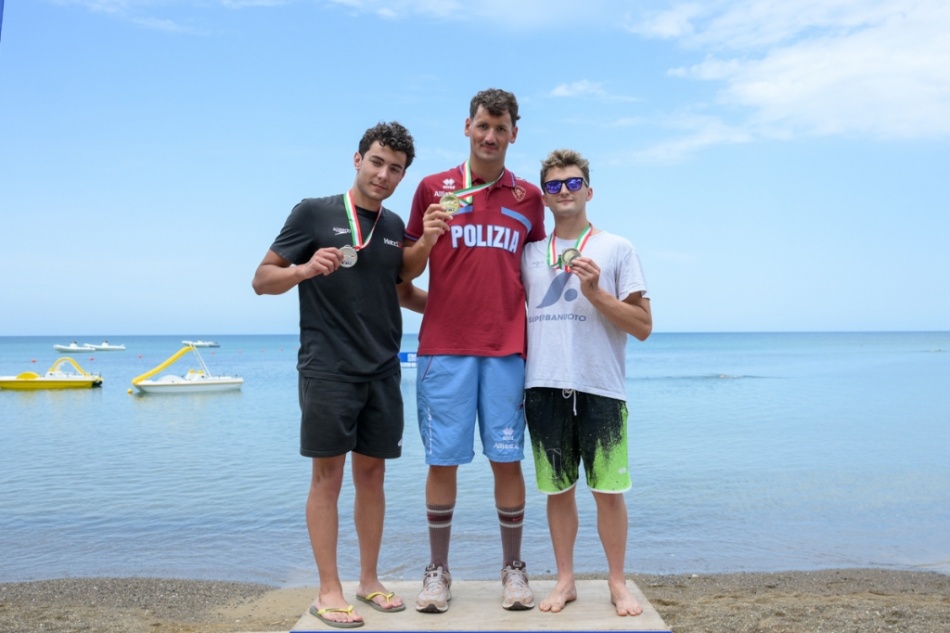 podio 2.5 km maschile
