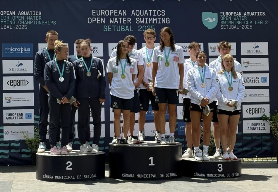 podio staffetta 4x1500 mixed U19