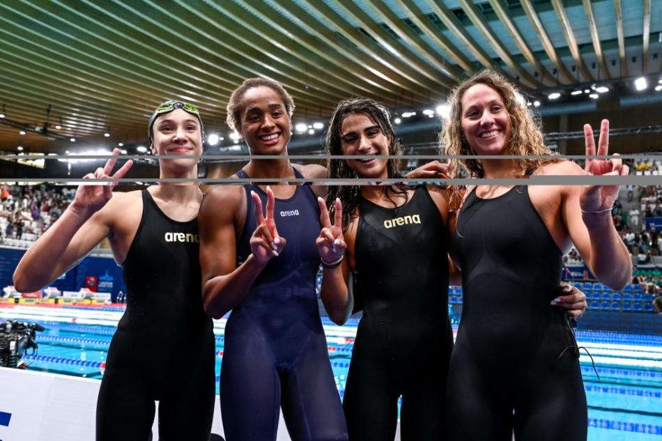 staffetta 4x100 sl femminile - italia