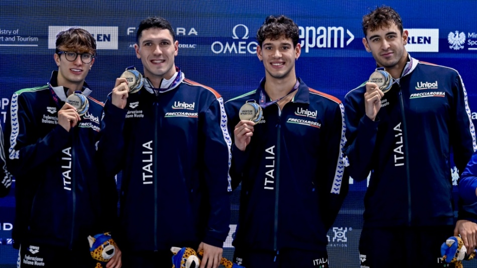 staffetta 4x50 mista maschile - italia