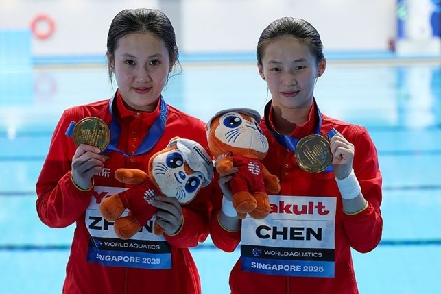 Minjie Zhang e Yuxi Chen